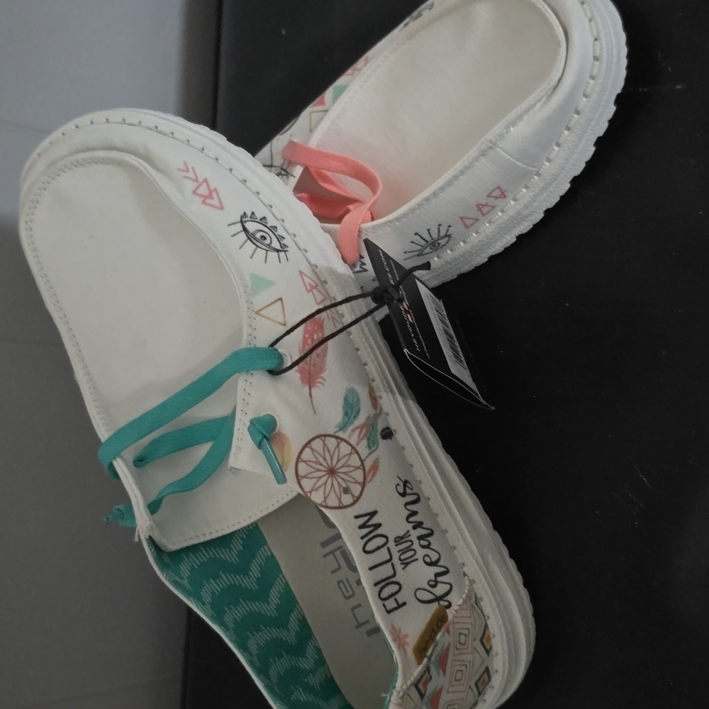 Hey Dude Doodle Star White womens Sneakers 💝